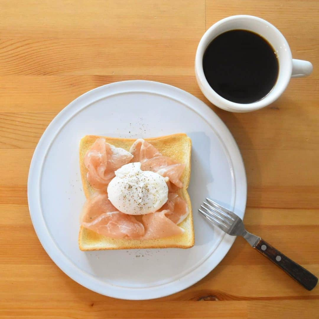 山崎佳のインスタグラム：「Today’s breakfast.」