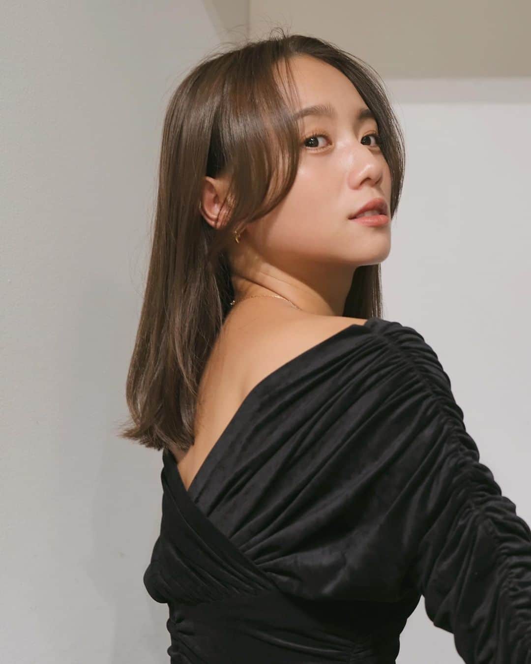 金田和樹のインスタグラム：「美しく流れる顔まわりと毛先は艶っぽくぷつっと重めにcut✨」