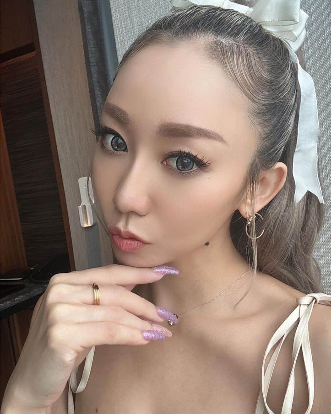 倖田來未のインスタグラム：「. 東京公演1部 めちゃめちゃナチュラルメイク💄でした！！ ドーリー系🩷 ⁡ #SpecialTalkShow23 #kodakumi #倖田來未」