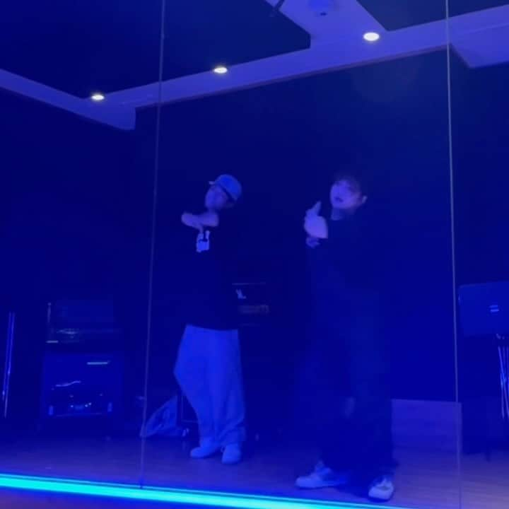 吉屋すえかのインスタグラム：「📟 🎵Sixteen 🎤 @edward.rrz  Choreo by @sueka_ringooo → @ryuto_lilkoopa   すえか一緒に踊ってくれてありがと🫶   #dance #dancer#hiphop #ダンス動画 #ダンス#춤#舞蹈 #Yokohama #Shibuya #2023 #lilkoopa #すえこれお」