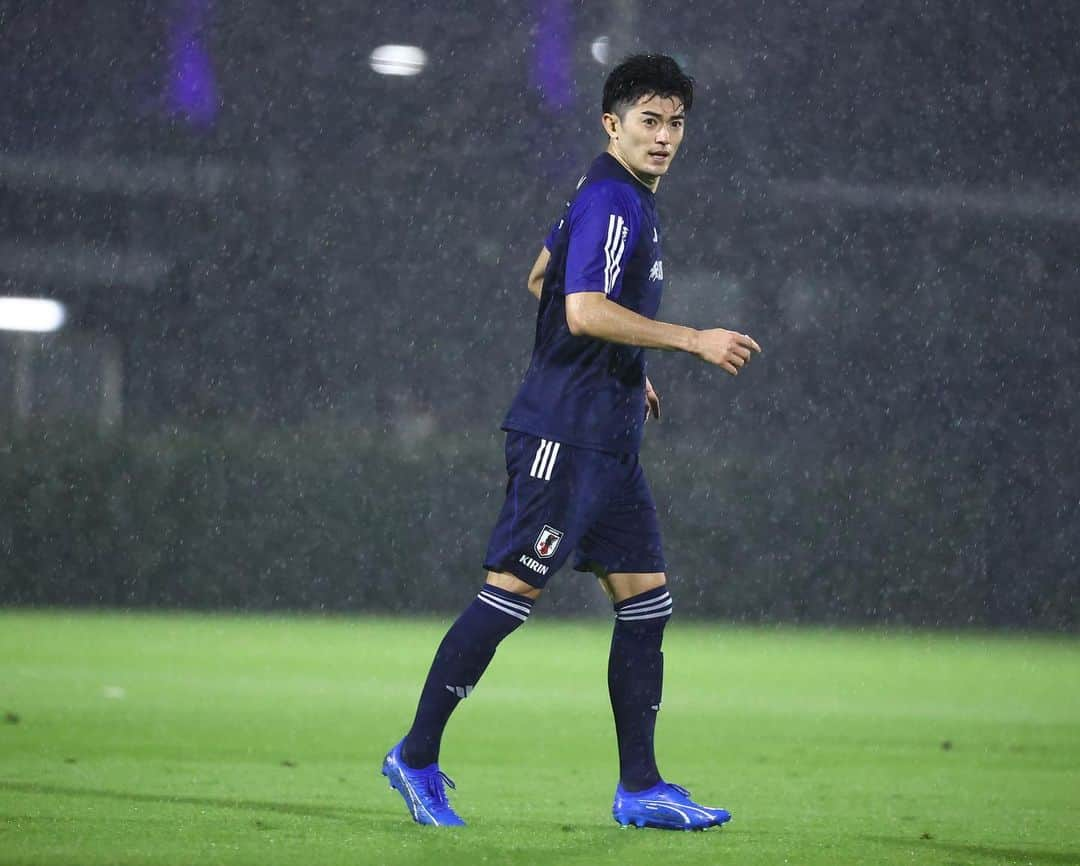 谷口彰悟さんのインスタグラム写真 - (谷口彰悟Instagram)「☔️⚽️💪  #jfa #daihyo #SAMURAIBLUE #サッカー日本代表」10月10日 23時21分 - shogo_taniguchi_5