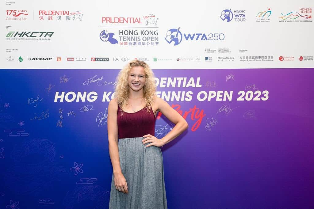 カテリナ・シニアコバのインスタグラム：「Thanks for having me @hk_tennisopen」