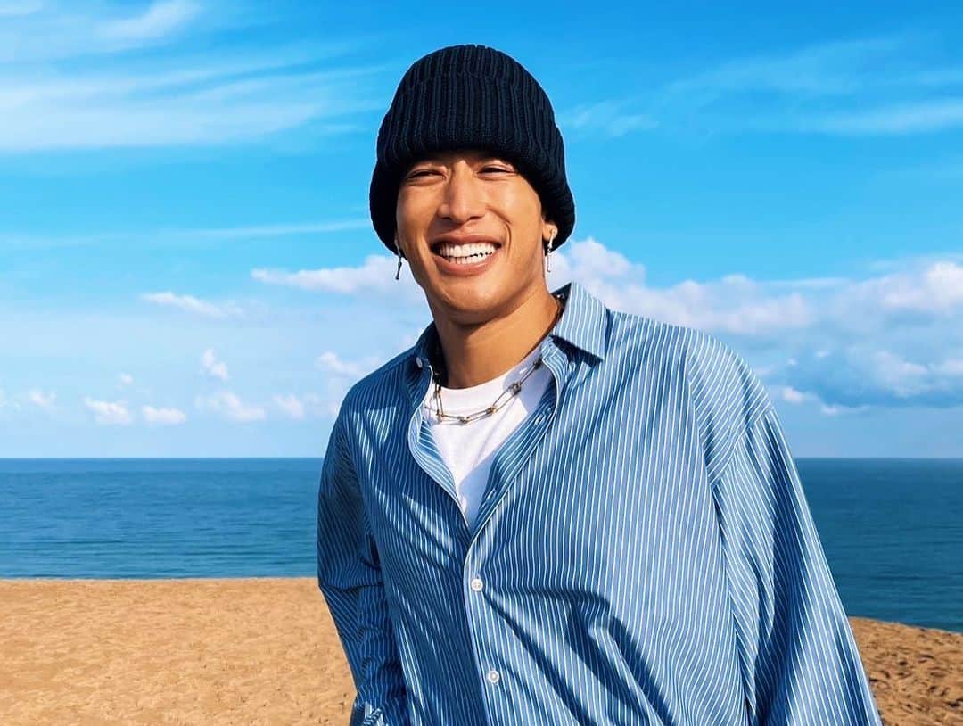 関口メンディーのインスタグラム：「Input everywhere.」