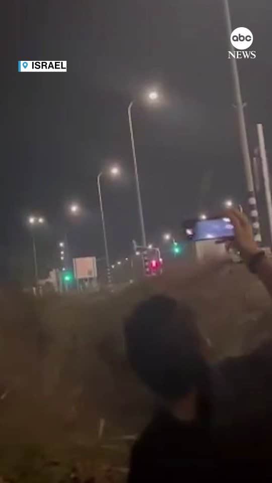ABC Newsのインスタグラム：「Rockets burst above ABC News' @mattgutmanabc and team as Israel's Iron Dome intercepts incoming strikes from Hamas, driving the crew to run for safety at a nearby shelter.」