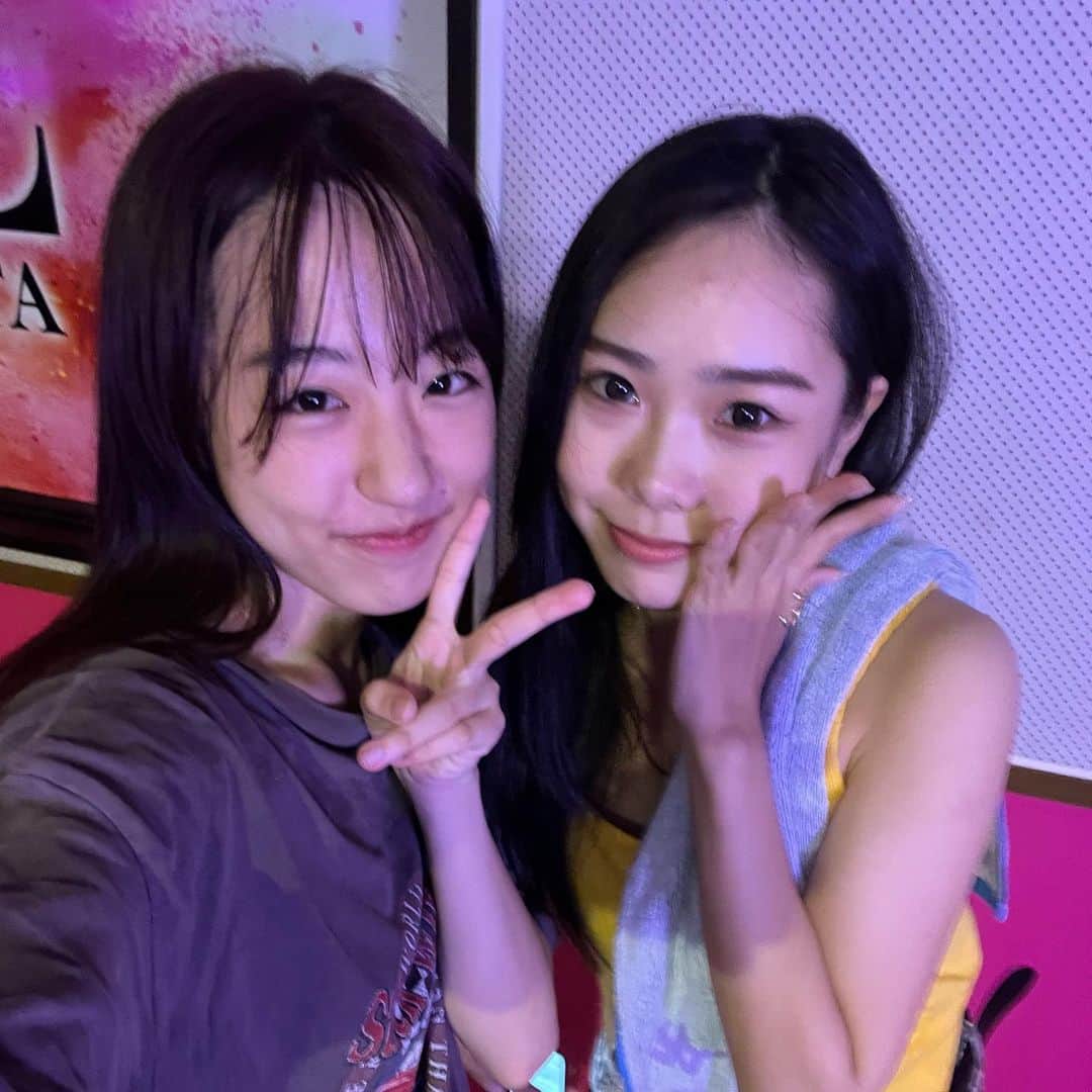 HARUさんのインスタグラム写真 - (HARUInstagram)「@ricodesu1108 PL りこコレオすきなのっありがとう🫶  ばちばちにやってた時より腰落とせなくなって来そうだけど これからも定期的に踊り続けたいっ ガールズ楽しっ👠」10月10日 23時52分 - haaru__26