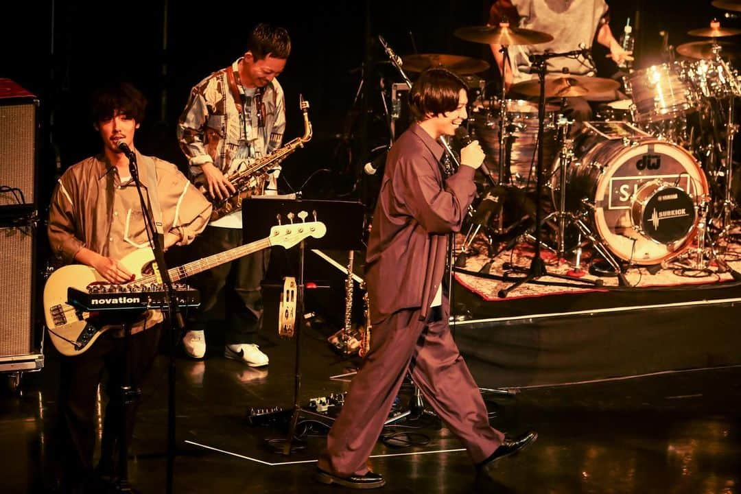 井上竜馬さんのインスタグラム写真 - (井上竜馬Instagram)「2023.10.08. Shepherd Tour in Zepp Fukuoka  追加公演の初日福岡、ありがとう。 演出の都合上載せられる写真は限られますが、お許しを😞これから来る皆様は楽しみにしていてください！  📸 @masafuji93  🎷 @kosei_sax」10月10日 23時53分 - shesryoma