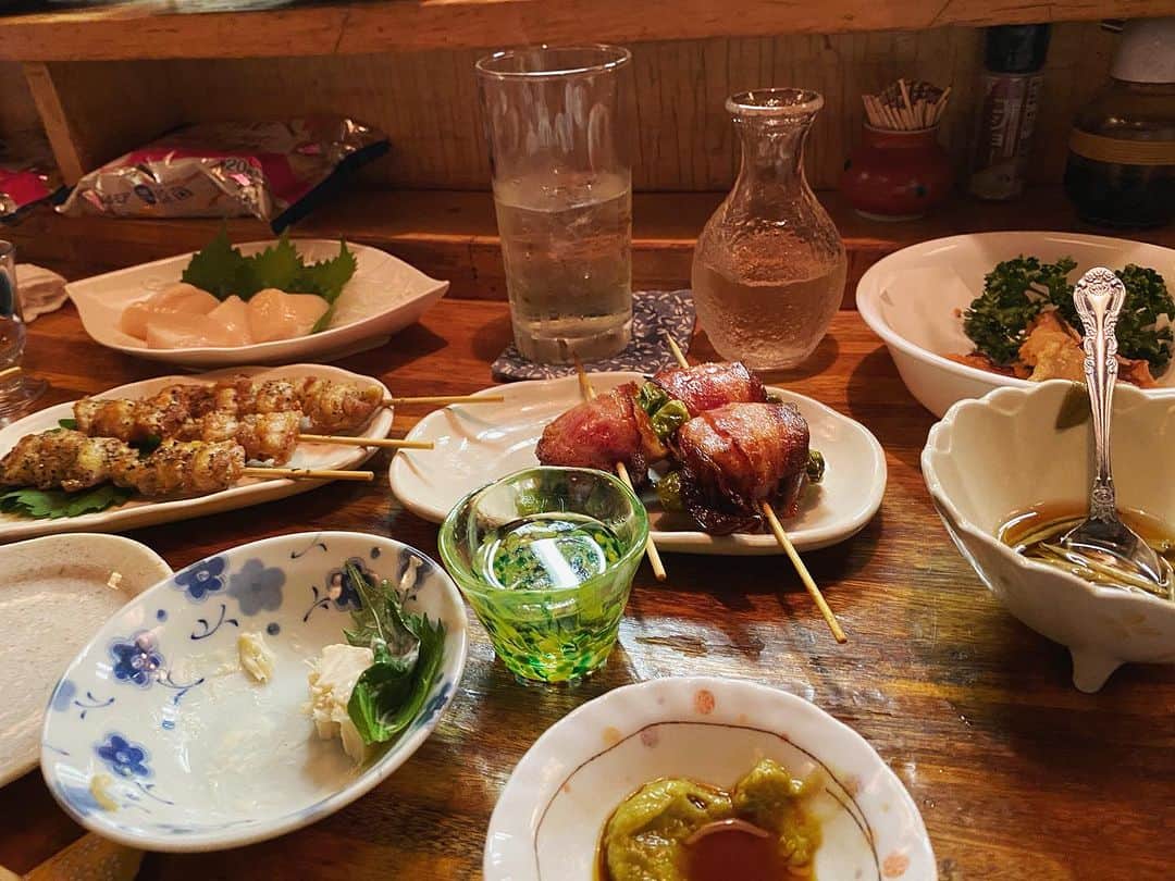 高岡早紀 さんのインスタグラム写真 - (高岡早紀 Instagram)「今宵は、初めて訪れた土地の地元感溢れる居酒屋で、ちょっと一杯頂きました。。」10月10日 23時58分 - saki_takaoka