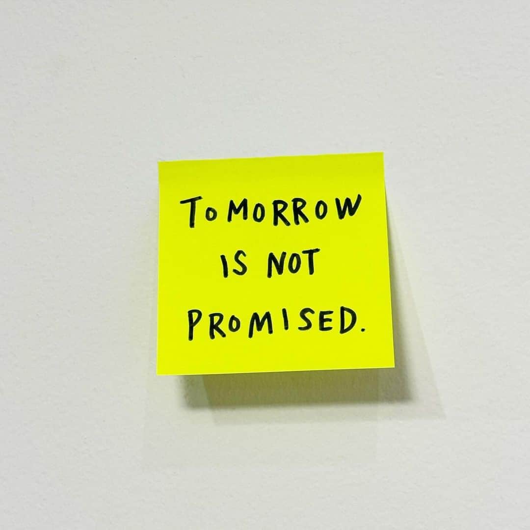 関根正悟のインスタグラム：「“ Tomorrow is not promised.🤞”  明日どうなるか約束されてないからこそ、 今日中にできる準備や支度、備えをやれる時にやれるだけ😌⏳  明日、準備したものを使わなくても、舌打ちせずに 『まぁいっかぁ。』と思えるゆとりも欲しい🫡  #shogosekine」
