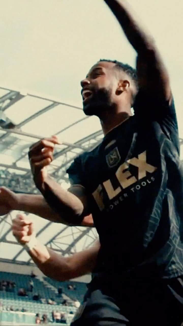 Major League Soccerのインスタグラム：「When culture and passion collide: The Jersey Swap takes LA.」