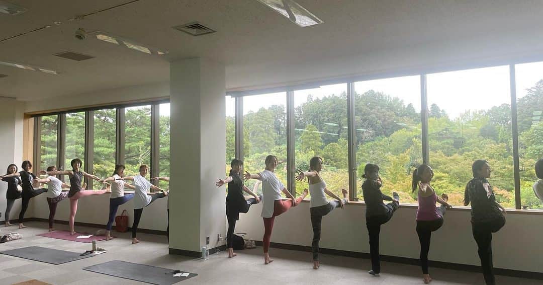 Ken Harakumaさんのインスタグラム写真 - (Ken HarakumaInstagram)「ケンハラクマの千葉県成田山書道美術館ヨガイベント❣️ PART2：アシュタンガヨガマイソール、プライマリーレッド、プラナヤマ&瞑想講座、アジャストメント講座、健康ゆるやかヨガ指導者講座と、多彩なプログラムを行いました❣️ ご参加いただいた皆さん、ありがとうございました❤️❤️❤️ @international_yoga_center  @yoricomatu @naritasanmuseumcalligraphy  @akiko_refresh_yoga  @yasukookanishi  @aromature_yoga_pilates  @ake_yoga  #アシュタンガヨガ  #マイソールクラス  #ゆるやかヨガ  #アジャストメントヨガ  #プラナヤマ  #成田山新勝寺  #成田書道美術館  #ケンハラクマ」10月11日 0時14分 - kenharakuma