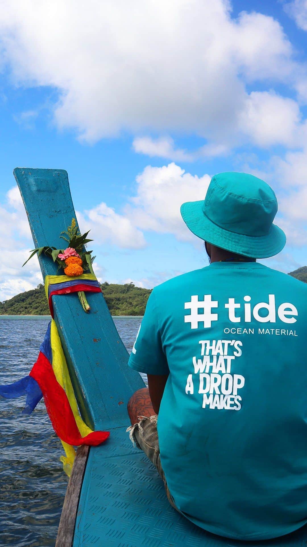 モーリスラクロアのインスタグラム：「Discover the story behind our collaboration with @tide_oceanmaterial: a story about education, action and implication. Let’s celebrate change, let’s do things differently. That’s what a drop makes. #tide #YourTimeIsNow」