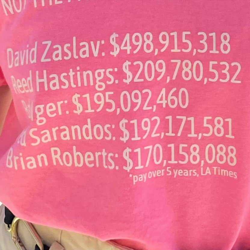 コンスタンス・マリーのインスタグラム：「So while Big Studio CEOs & the AMPTP are taking their time trying to figure out how to compensate us with a “FAIR WAGE” so we can, pay rent,  afford gas,  groceries,  and  healthcare,,, You know,  what they see as  “not being realistic”- Bob Iger  While we: walk picket lines in blazing heat,  try to maintain solidarity,  fundraising for those of us who are in a critical state,,,  As per the LA times, THIS is THEIR CEO pay over 5 years,,, 💰💵💸  Maaaaaybe, these figures are also the reason THEY aren’t in such a big hurry to settle this strike so we can ALL get back to work. 🤔 #GreedIsNotGood  #FairPay #union #SagAftraStrong #TakeChargeTuesday #Tuesday」