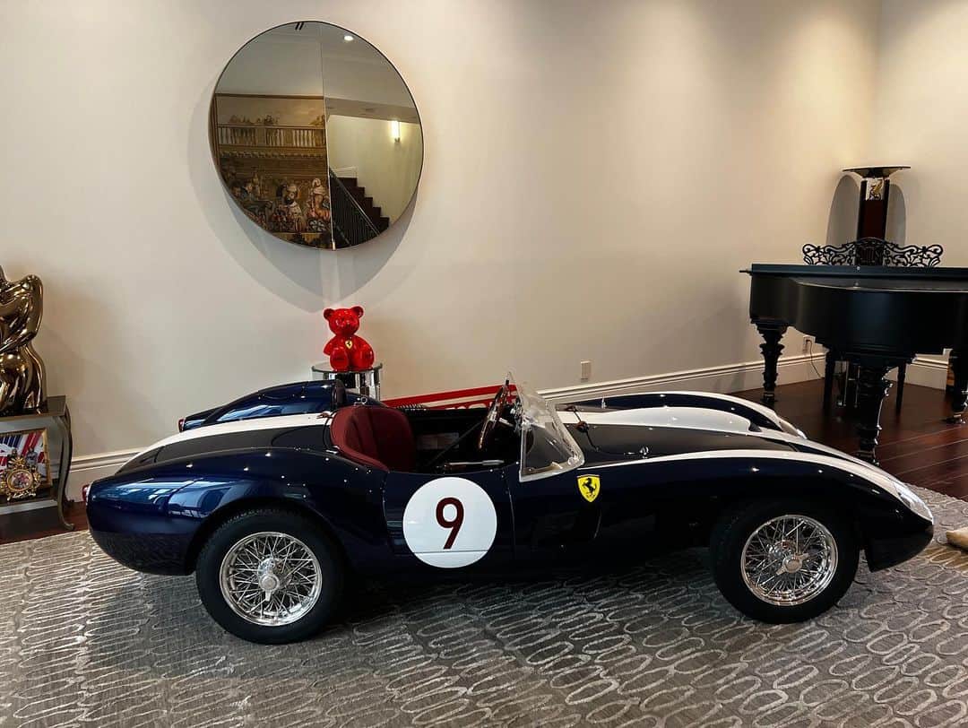 The Luxury Lifestyle Magazineさんのインスタグラム写真 - (The Luxury Lifestyle MagazineInstagram)「@racer.mom From the victory lane to the home garage, discover the collection of cars from racing star Lisa Clark’s personal collection 🏆⚡️」10月11日 0時48分 - luxurylifestylemagazine