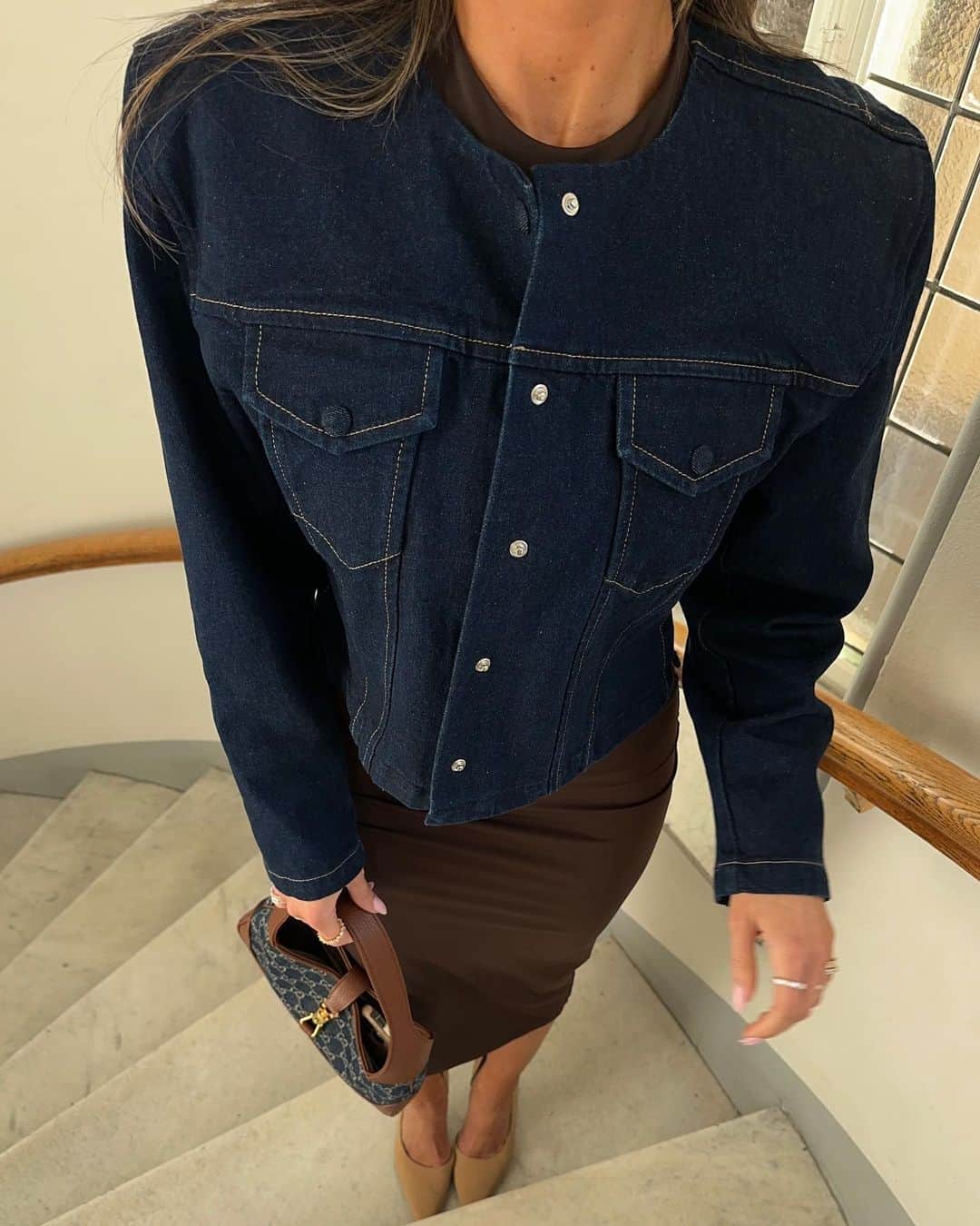Bianca Ingrossoさんのインスタグラム写真 - (Bianca IngrossoInstagram)「Advertisement @avorastudio  Todays look with my denim jacket that will always be a fave in my wardrobe 🫶🏻」10月11日 0時49分 - biancaingrosso