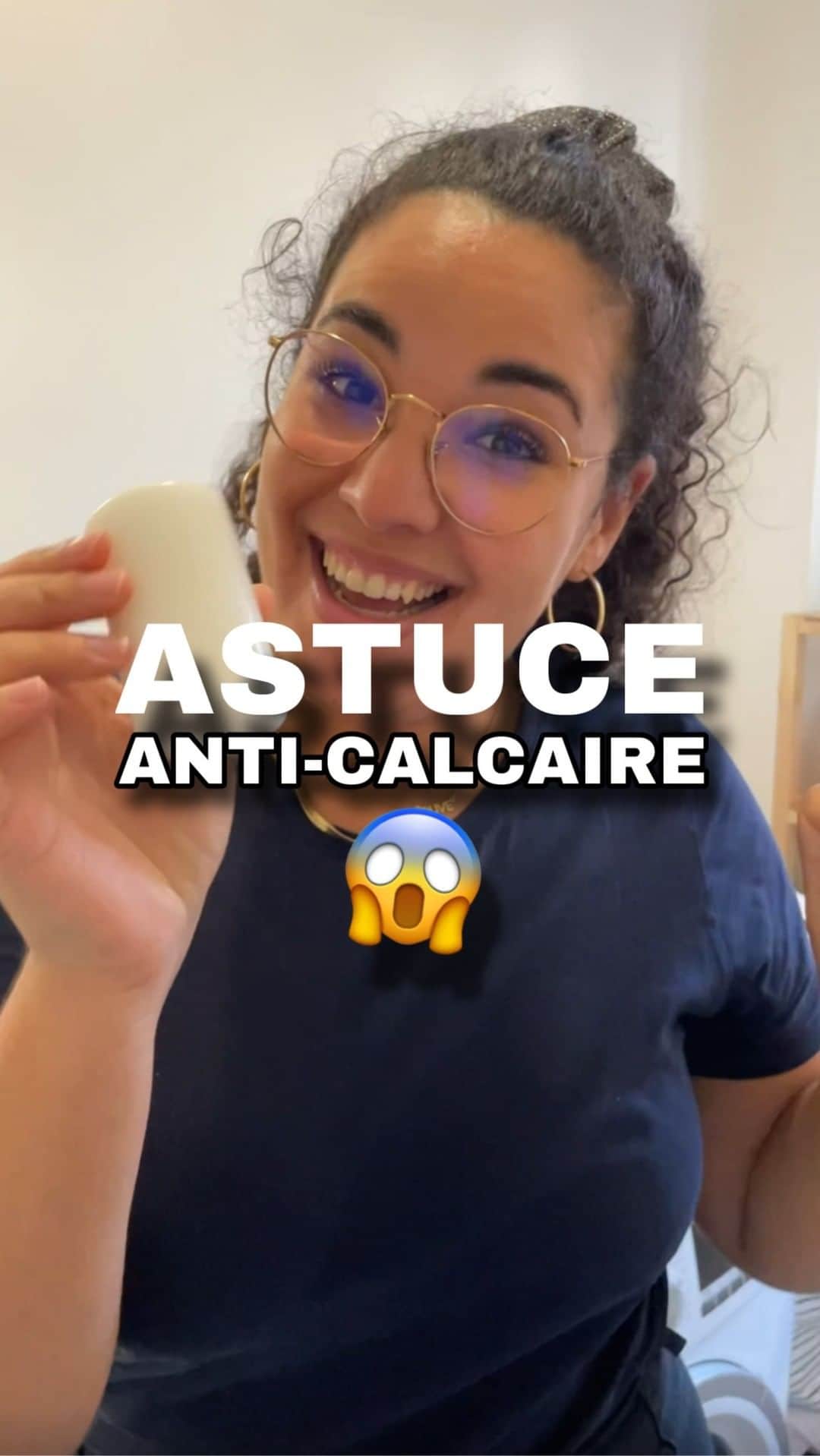 のインスタグラム：「On teste une astuce anti-calcaire…et on est choqués ! 😱   Vous aussi ?   #carrefour #astuce #calcaire #hack」