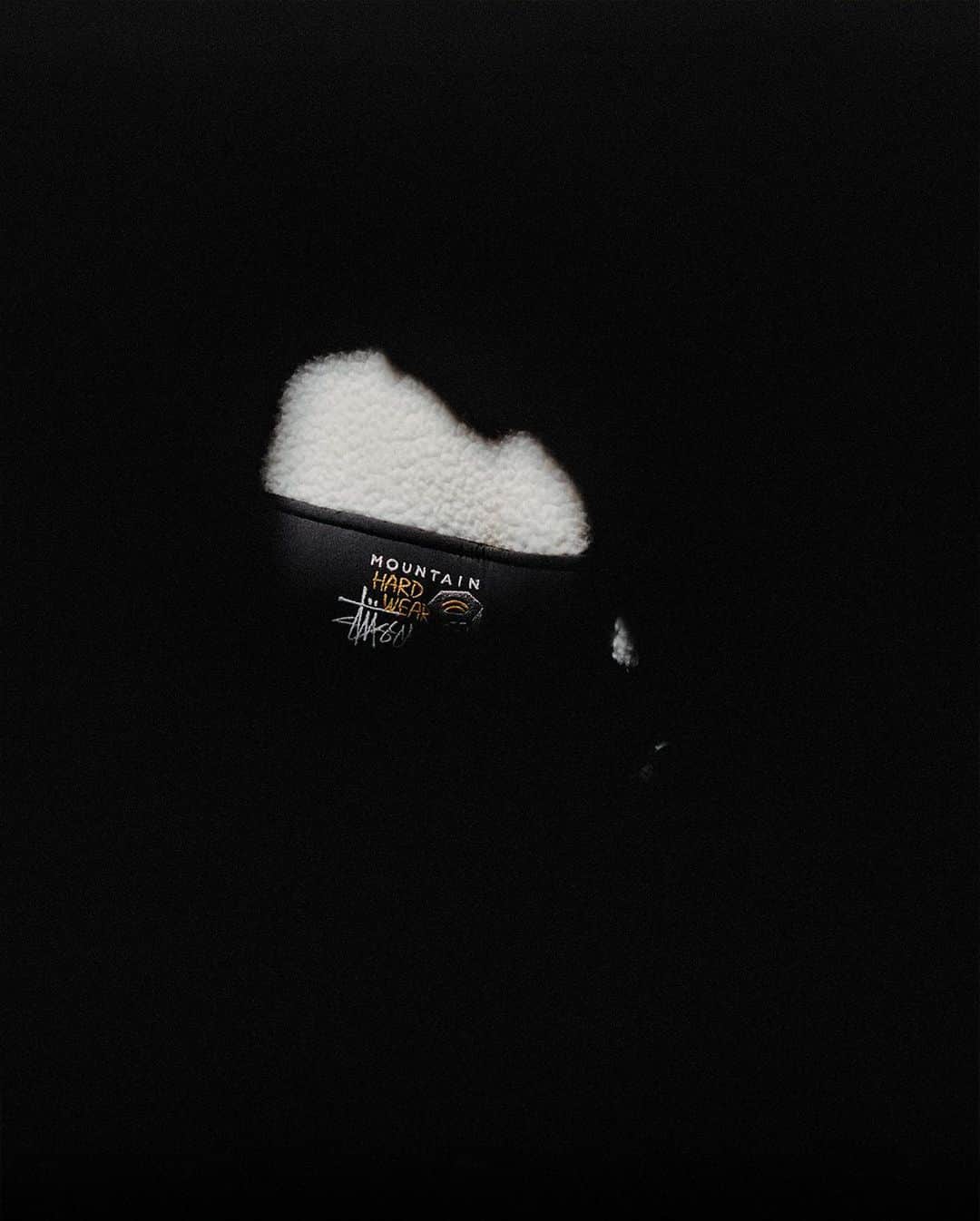Stüssyさんのインスタグラム写真 - (StüssyInstagram)「Stüssy & Mountain Hardwear…  available worldwide at select chapter stores and stussy.com on Friday, October 13th at 10am」10月11日 2時00分 - stussy