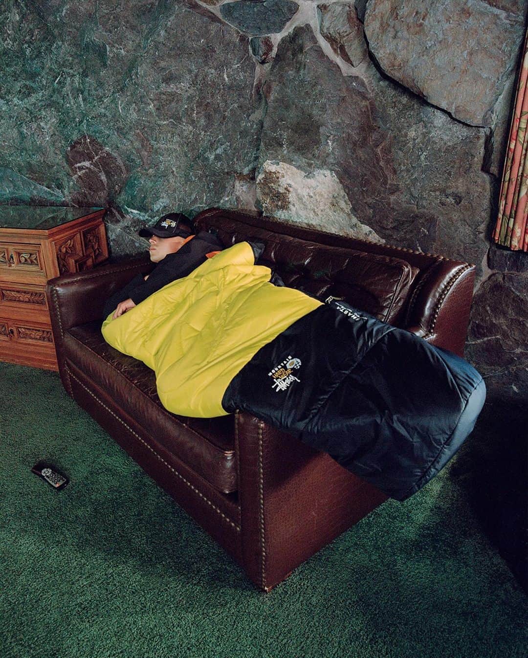 Stüssyさんのインスタグラム写真 - (StüssyInstagram)「Stüssy & Mountain Hardwear…  available worldwide at select chapter stores and stussy.com on Friday, October 13th at 10am」10月11日 2時00分 - stussy