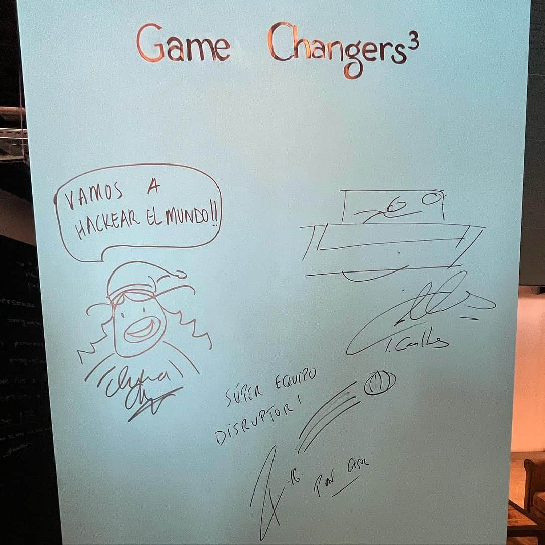 イケル・カシージャスのインスタグラム：「Este martes desde el hub de @wayraes en Madrid hemos tenido la oportunidad de presentar 'GameChangers3: innovación en salud, deporte y bienestar' el programa impulsado por @wayra, @sportboosthub y #Gasol16Ventures que busca invertir hasta 1M€ de forma conjunta, en startups tech cuyo proyecto se desarrolle dentro de los ámbitos de la salud, el deporte, el bienestar y la nutrición y ayudarlas a escalar a nivel internacional.」