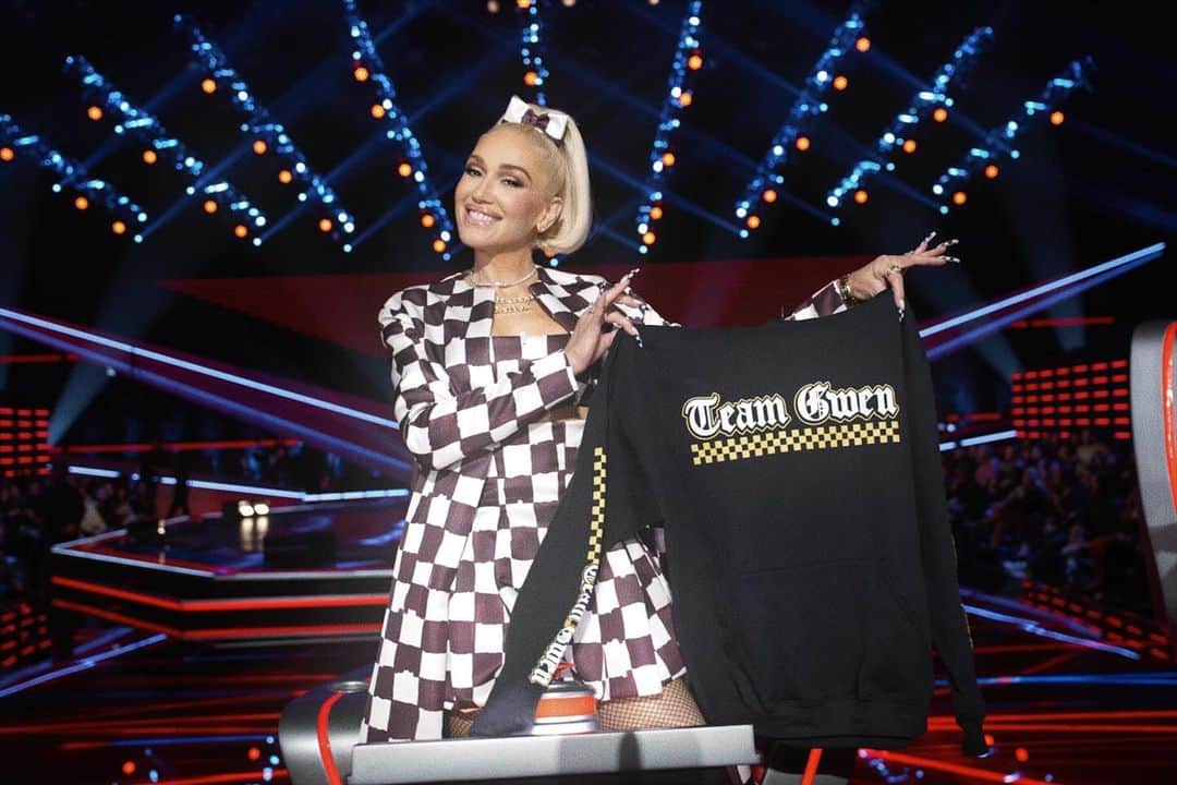 グウェン・ステファニーのインスタグラム：「one more time for this #teamgwen masterpiece ✨!!」