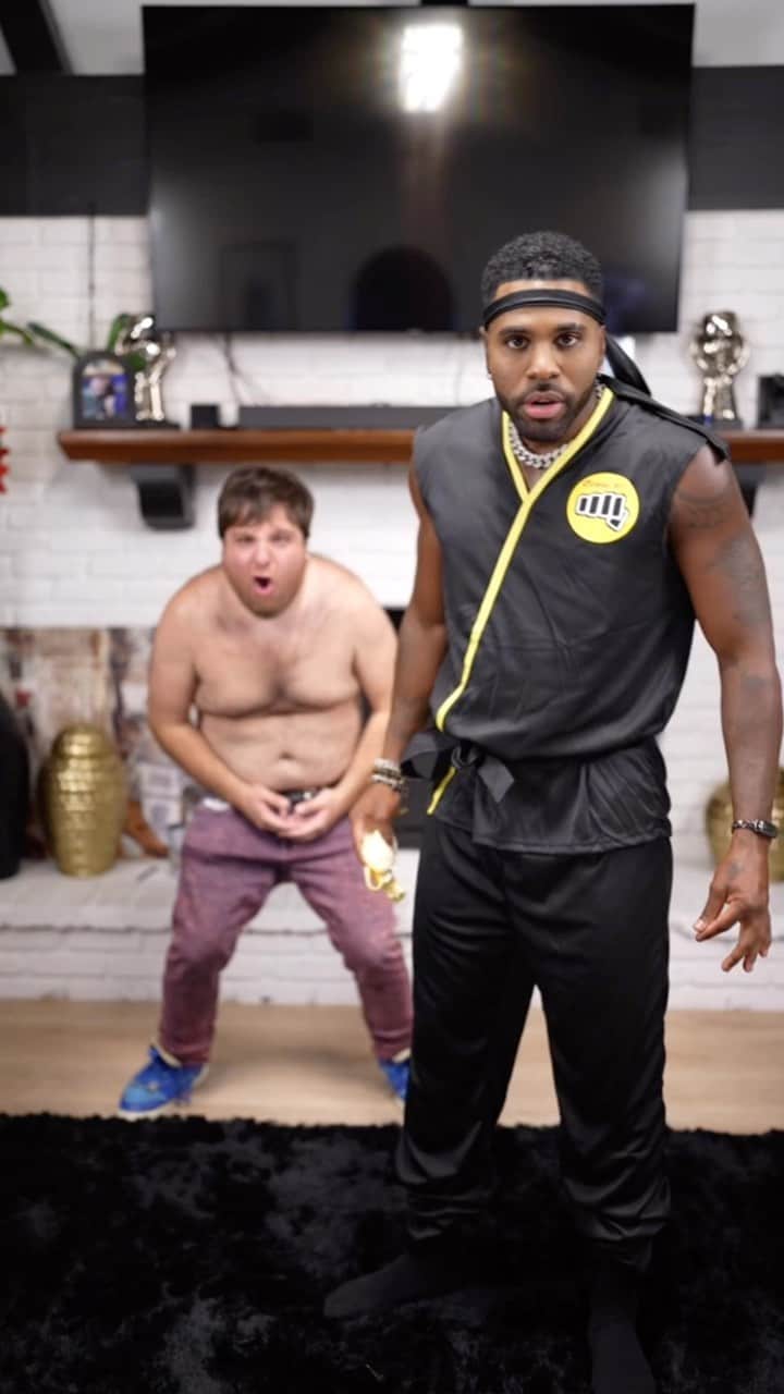 ジェイソン・デルーロのインスタグラム：「Martial Arts with @nickantonyan」
