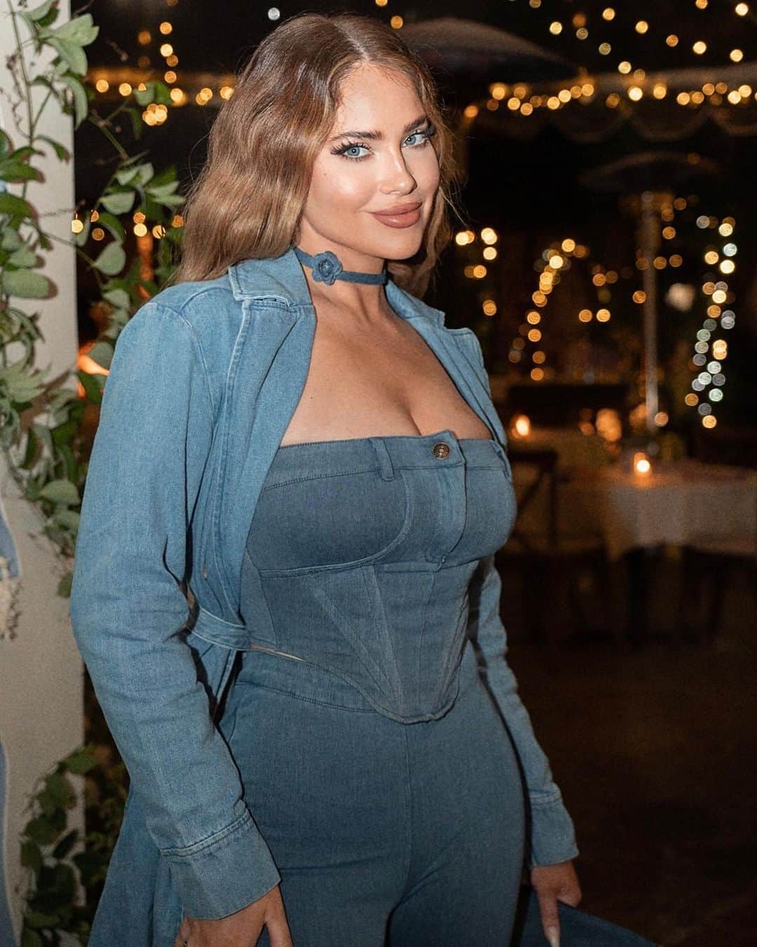 Olivia Piersonさんのインスタグラム写真 - (Olivia PiersonInstagram)「@jluxlabel x NAT & LIV Denim round 2 dinner launch party! 👖It was such a beautiful evening 🤍 Thank you for your outpouring love & support on our second collection guys! Go shop the collection now xx  #JLUXLABELxNATandLIV #DenimDreams」10月11日 2時11分 - oliviapierson