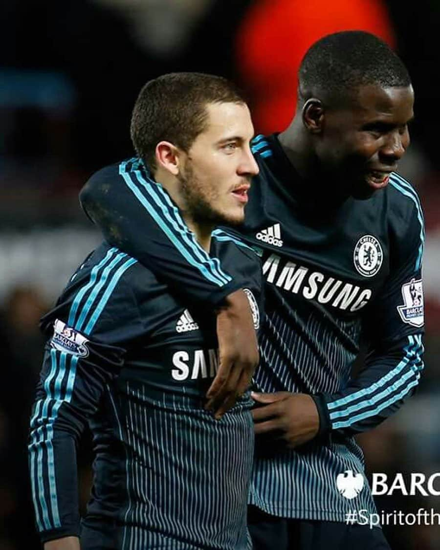 クル・ズマさんのインスタグラム写真 - (クル・ズマInstagram)「Definitely one of the BEST player i ever played with.. THANK YOU for everything brother @hazardeden_10 i wish all the best for your future 🤲🏿 may God bless you and you family ❤️🤲🏿 You’ll be missed ! MERCI FRERO」10月11日 2時20分 - kurtzouma