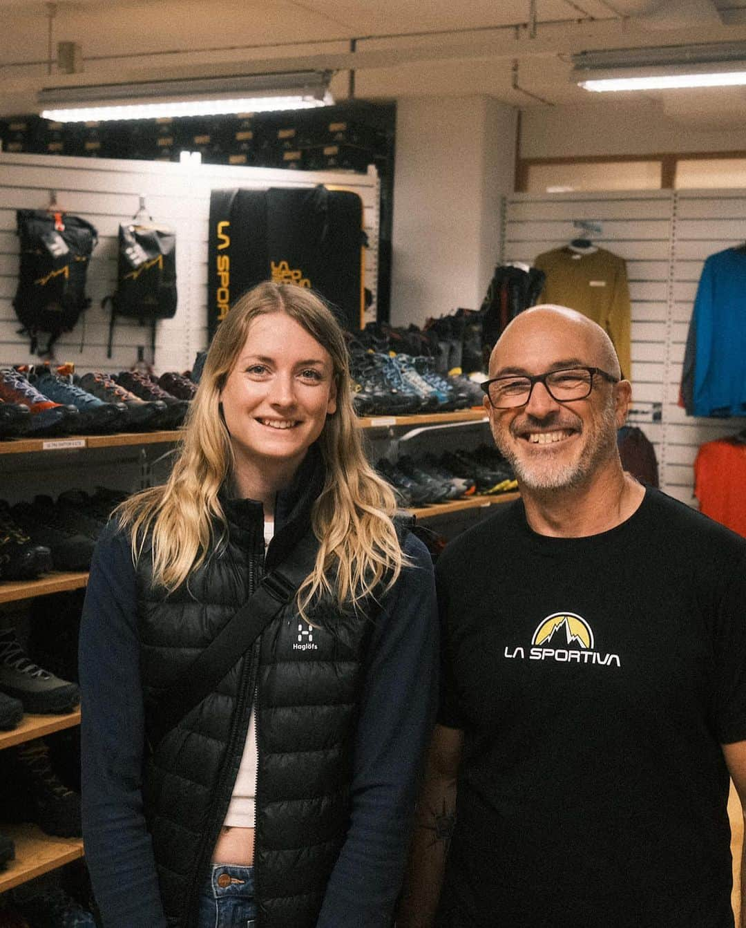 マチルダ・セーデルルンドさんのインスタグラム写真 - (マチルダ・セーデルルンドInstagram)「Recap from last week 🍂💫🌻  Road trip to the west coast for an event with @lasportiva_sverige at @klatterdomen :) it was so fun to meet old and new friends, including my longtime coach, Carlos Cabrera 🫶  Also stoked to drive my new car, Hyundai KONA Hybrid!!! Big thanks to @hyundaisverige ⚡️🙏  📸 @bill_jp_hamilton   #climbing #bouldering #klättring」10月11日 2時21分 - matilda_soderlund