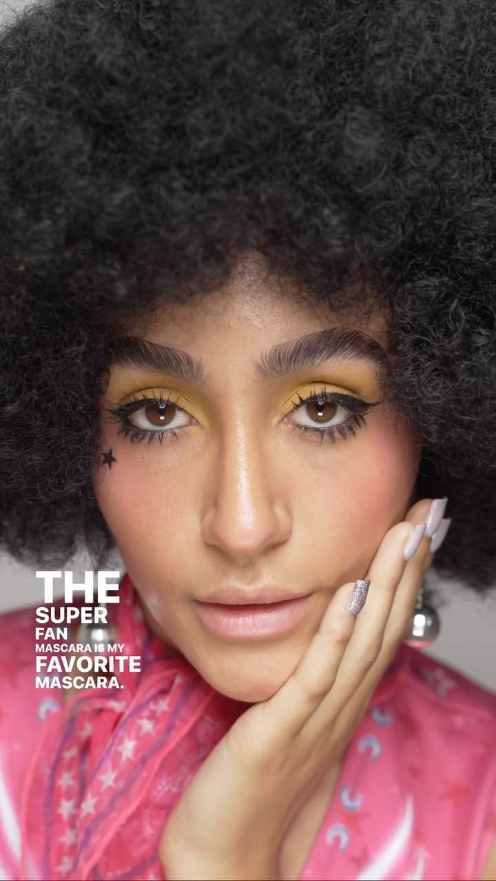 Smashboxのインスタグラム：「This makeup’s job is dance-proof Halloween-ready longwear 🥳✨🪩  Shop the look at smashbox.com | Link in bio」