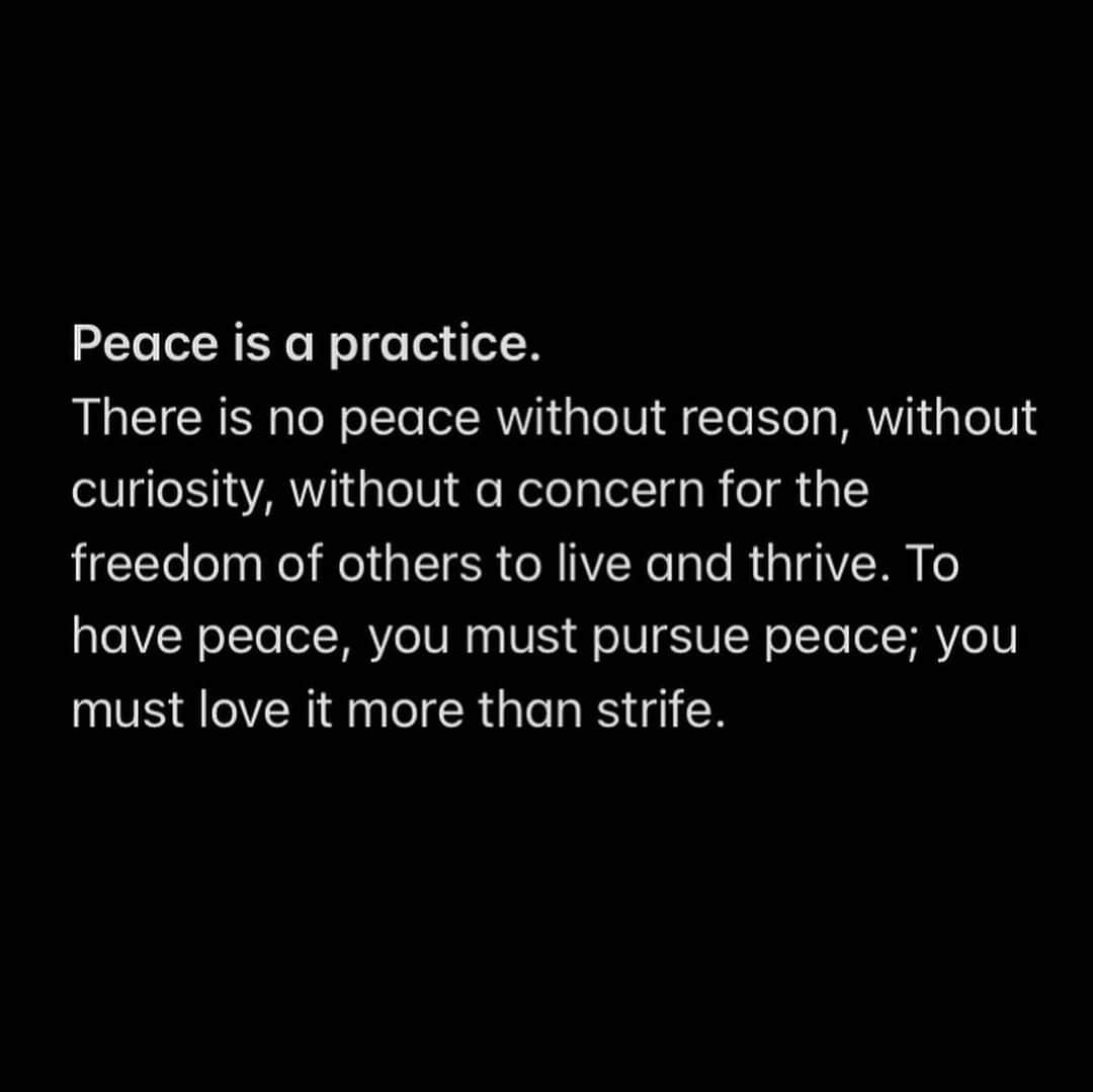 トームさんのインスタグラム写真 - (トームInstagram)「#repost @fiercegrandma  I haven’t done one of these service-y posts in a long time, but following the events of the last few days, it felt right to (as the line spoken directly after the one I quote above — from King Lear, Act V Scene iii) “speak what we feel, not what we ought to say.”  I would be lying if I said that nearly all of my awareness of the atrocities in Israel has not been refracted through the lens of social media, which we once were all young and naïve enough to regard as a refuge: a place to forget the horrors of the world at large rather than amplify them. That history now seems as ancient as the conflicts we are now seeing played out, practically in real time.  Whether or not war can ever be justified is an age-old and maybe unanswerable question, though what has always puzzled me is how clear it seems that the resolution it brings is rarely (if ever) permanent. But what is undeniably true is that war is an instrument of nations; whatever leverage it ultimately creates in the arena of policy, the living things and the civilizations that instantly become collateral damage are always blameless and profoundly, psychically, generationally harmed. Even if you as a citizen can see no other solution than war, I believe our collective humanity asks us to always put more of our weight on the side of peace. Otherwise we are not just not safe – we are Lost.  To life 🕊」10月11日 5時04分 - tomenyc