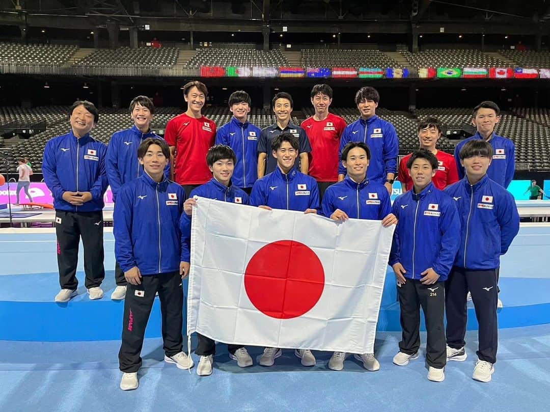 萱和磨さんのインスタグラム写真 - (萱和磨Instagram)「日本に帰ってきました。 たくさんのご声援ありがとうございました。 そして選手、コーチ陣、関係者の皆様 全力のサポートとても感謝してます。 金メダルを獲得することができましたが、本番はパリオリンピックだと思っています。 引き続き練習頑張ります！ 萱和磨 I'm back in Japan. Thank you very much.  I would like to thank the players, coaches, and everyone involved for their full support. I was able to win the gold medal, but I think the real competition will be at the Paris Olympics. I will continue to practice hard! Kazuma Kaya」10月11日 16時07分 - kazuma_kaya