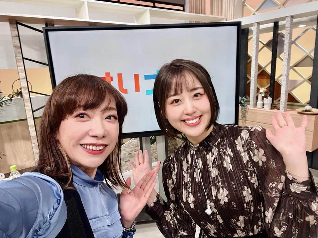 磯田彩実のインスタグラム：「最近のけいナビ🎥  ヘアメイクの畑さんと♡🤳 @daddiku.ikumi  @daddiku_fashion   そして今週はついに円山動物園特集！🐅 ゾウさんに会ってきました…🐘💕  かわいかった…🫣✨  ゾウさんの可愛い動画は もう一人のヘアメイクの神山さんが撮ってくれました☺️ @manananka55   ぜひぜひぜひご覧ください🦉 特別にゾウさんのお部屋にもお邪魔しました🐘  #tvh#けいナビ #円山動物園#札幌 #アジアゾウ#パール#仔ゾウ#お名前楽しみだね #ヘアメイク#ダディックファッション #アナウンサー#磯田彩実  最後に。  今週のポイントは 「太蔵さんは実は愛犬家。動物好き。」  🤭」