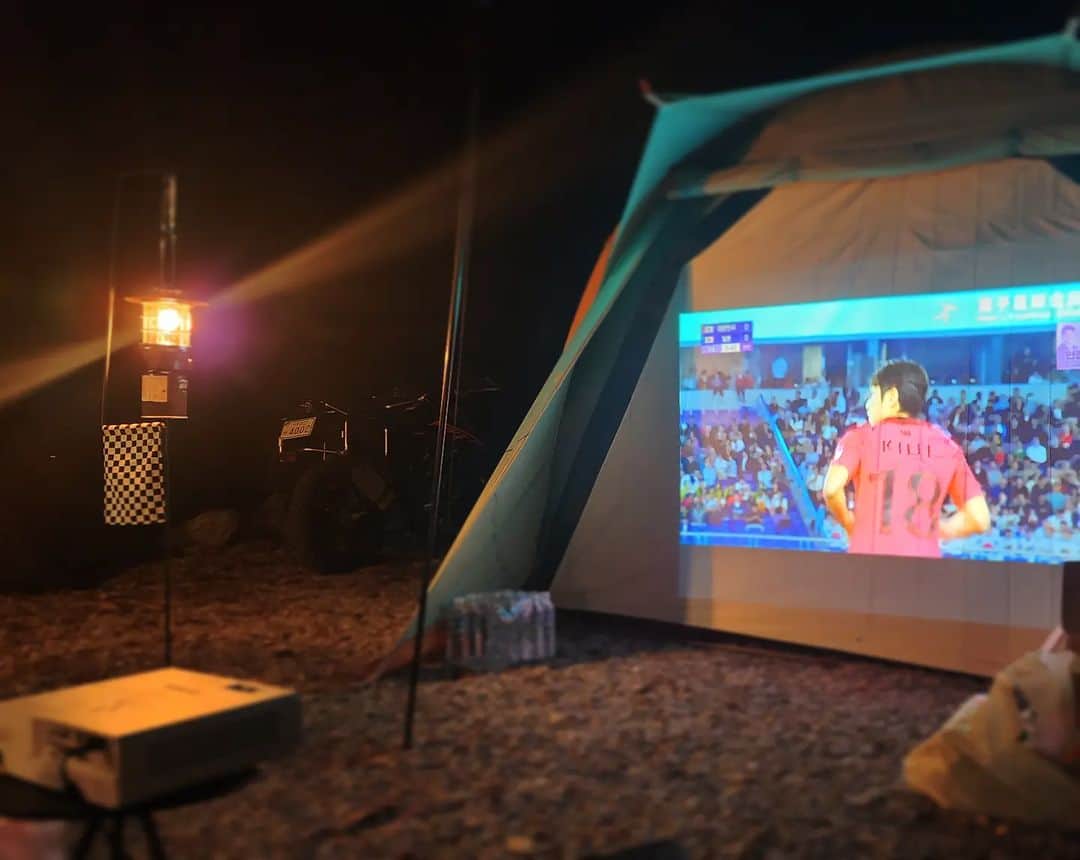 チェヨンのインスタグラム：「⛺️」
