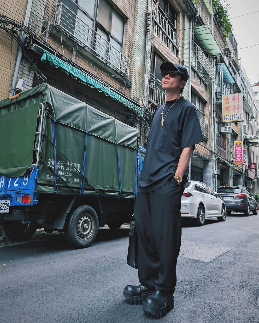 林俊傑さんのインスタグラム写真 - (林俊傑Instagram)「Walk on. 繼續 📸 @pehshawn   #ootd」10月11日 15時12分 - jjlin