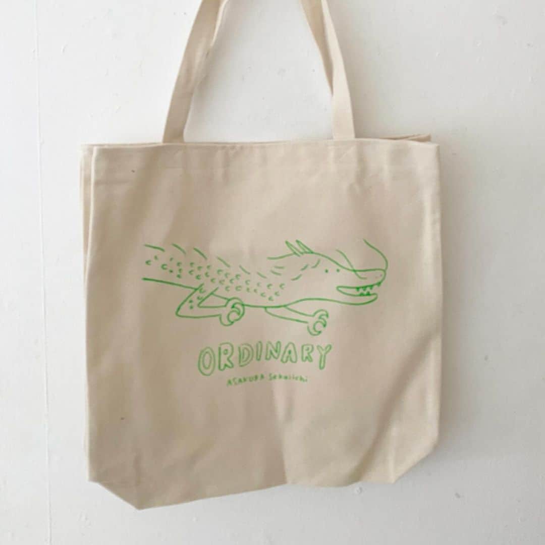 のインスタグラム：「「ORDINARY」グッズはトランスポップギャラリーで販売します。 今回、光明院さんの「あうんてん」と関連性のある展示にしました。ぜひどちらも見てもらえるとうれしいです。 光明院とトランスポップは徒歩と電車で30分ぐらいの距離です。 初日10月14日、スタートから13時までの1時間ぐらいと15日（時間未定、初日よりは長めに）在廊予定です！ #京都オーディナリー」