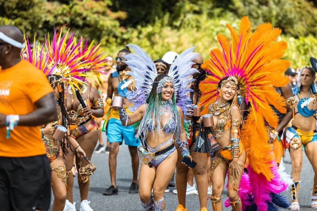 のインスタグラム：「In September, soca music lovers came together across both Tokyo and Chiba for four days of Caribbean-themed festivities, organized by the group Soca in Japan. Distinct from Brazilian samba, Soca is a musical genre that originated in Trinidad and Tobago with roots in Africa and East India. Japan’s community of soca enthusiasts is also growing says Kegon Toussaint.  “We’re building a bridge between Japan and the Caribbean through music,” says Toussaint, the president of Soca in Japan who also hails from the birthplace of the style. “No matter where you live, no matter where you’re born, what race or ethnicity you are, there’s always something that connects us. For those attending Carnival in Japan, that connection is soca music. It’s bringing people together and creating that sense of happiness.” Read more about the festival with the link in our bio.  📸 Samantha Mythen  #japan #chiba #carnival #soca #dance #culture #japantimes #socainjapan #日本 #千葉 #千葉県 #ダンス #ソカ #文化 #💃🏻」