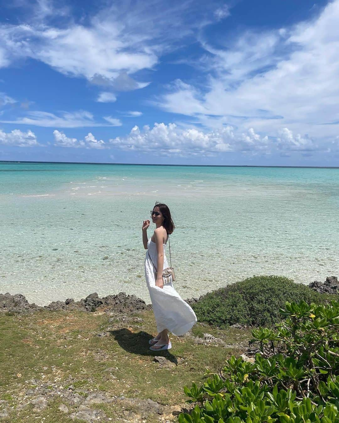 農海姫夏さんのインスタグラム写真 - (農海姫夏Instagram)「宮古島の投稿これで最後ー！ 遠目に海亀もみえて可愛すぎた🐢 7枚目は大好きなガーリックシュリンプ🧄 #ハリーズシュリンプトラック  #宮古島」10月11日 16時01分 - hina_noumi