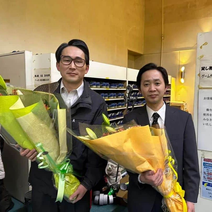 酒井貴浩のインスタグラム：「11月17日公開 映画 「OUT」 (品川ヒロシ監督)  に木村役で出演させて頂いてます。  僕はシソンヌじろうさん演じる石戸とコンビを組む後輩刑事です。  念願の品川組！  是非劇場でご覧下さい！  バシバシ宣伝していきます💪  よろしくお願いします！  #映画OUT #品川ヒロシ 監督 #シソンヌじろう さん #酒井貴浩」