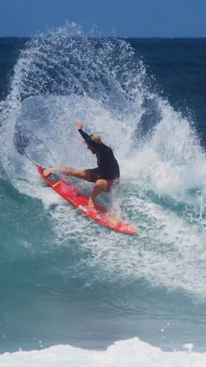 ジョン・ジョン・フローレンスのインスタグラム：「Surf all day」