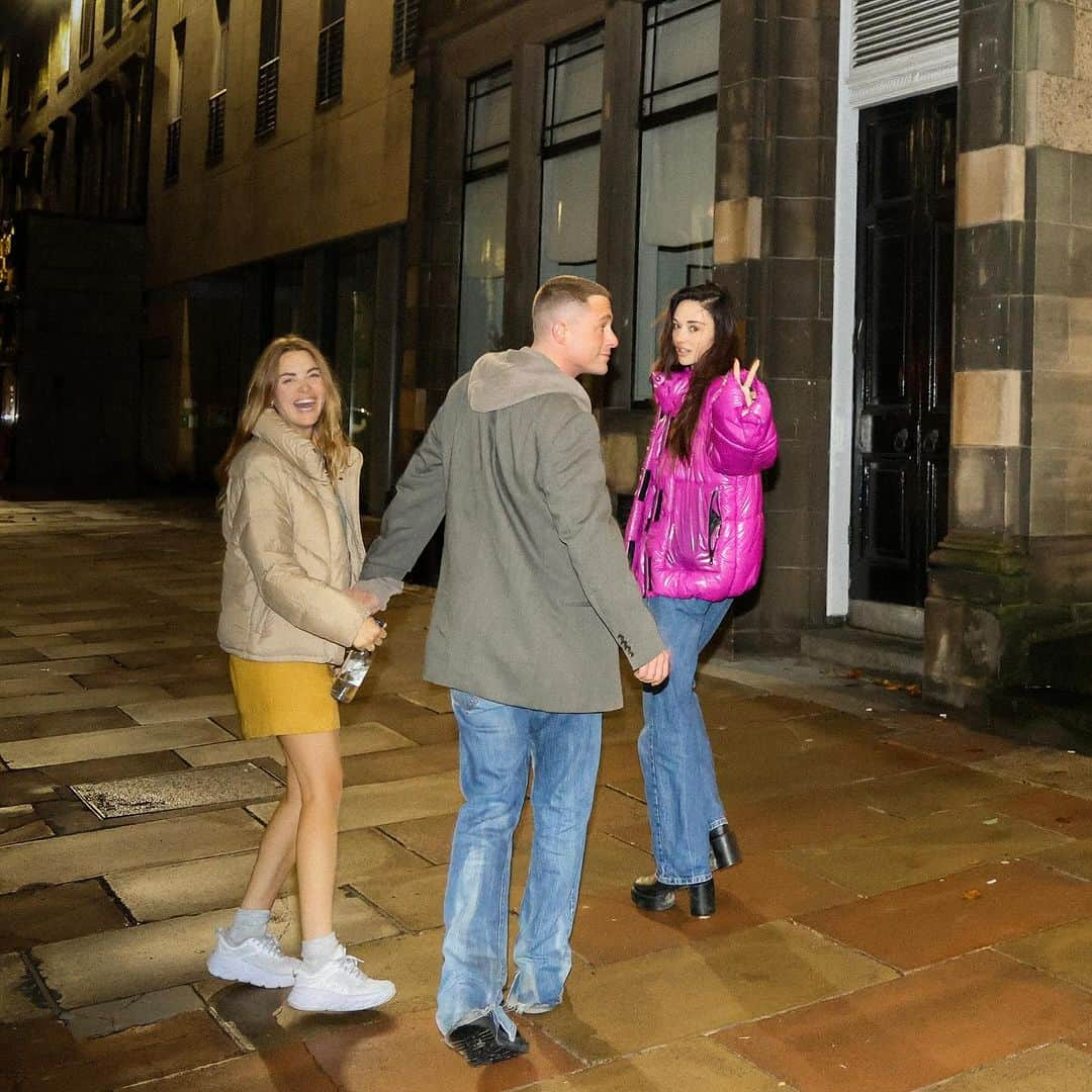 コルトン・ヘインズさんのインスタグラム写真 - (コルトン・ヘインズInstagram)「In Scotland with my family @crystalmreed @hollandroden 😍」10月11日 8時12分 - coltonlhaynes