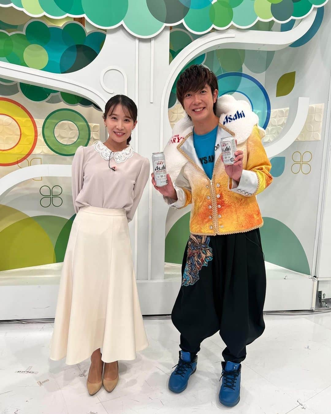 田村侑久のインスタグラム：「ただいまメーテレさんのドデスカさんにお邪魔して来ました🥰  放送日はなんとタムタムの誕生日１０月１７日放送です🔥  みなさん是非見てください😍  今日から新発売の「スーパードライドライクリスタル」  みなさん是非コメントやいいねで盛り上げてくださると嬉しいです🥰  #PR #スーパードライドライクリスタル #スーパードライ  #アサヒビール中部エリア応援大使 #アサヒビール」