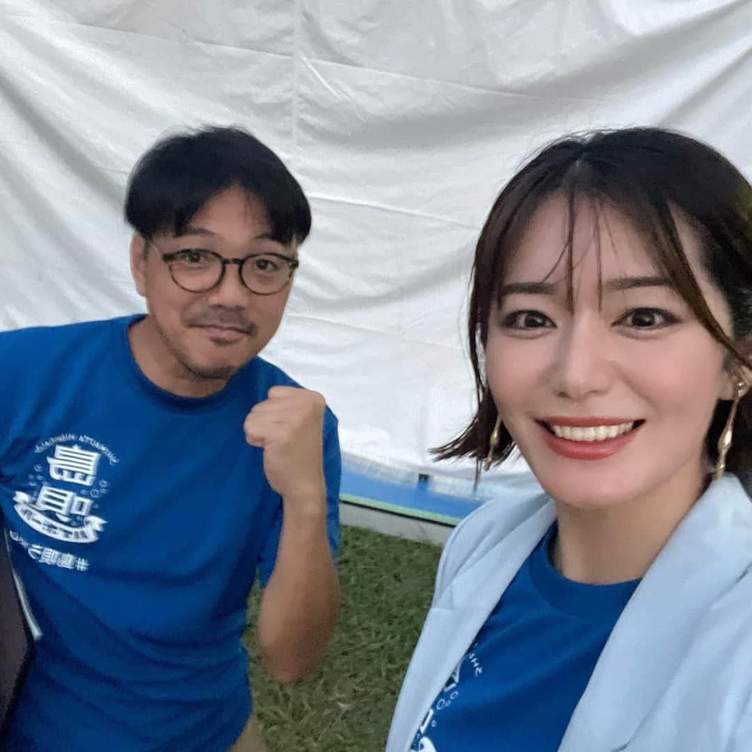 川満アンリさんのインスタグラム写真 - (川満アンリInstagram)「先日の那覇大綱引き祭りでは、初日にラジオの公開生放送がありました。  CM出演やアンバサダーでもお世話になっています、まさひろ酒造さんの「島唄」を飲みながら歌やお笑いのライブ。めちゃくちゃ楽しかったです。 ベンビーさんとの初司会は、助けてもらいっぱなしでたくさん勉強になりました。伊禮俊一さんの歌やしゃかりチアキさんの歌声は、秋空に心地よくて宙に舞うようでした✨  出演者やまさひろ酒造の皆様も一緒にステージから見る花火はとても美しくて、みんなで楽しめるイベントが戻ってきて嬉しいなぁって改めて感じました。 お祭りはやっぱりいいですね。これからまだまだたくさんのお祭りがありますよー☺️♡」10月11日 8時31分 - anly_lalala