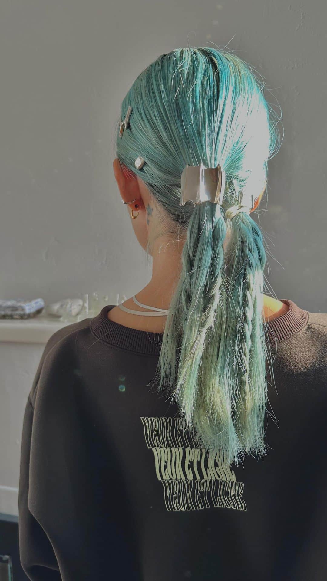 のインスタグラム：「人気商品でヘアアレンジ」