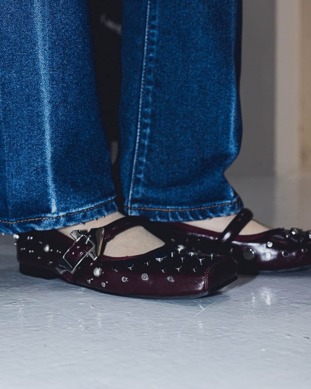 Fashionsnap.comさんのインスタグラム写真 - (Fashionsnap.comInstagram)「Name: 西川 綾乃⁠ Age: 20⁠ Occupation: model⁠ ⁠ Tops #musubore⁠ Pants #LEVIS⁠ Bag #JWPEI⁠ Shoes #Cider⁠ Necklace #AIKON⁠ ⁠ Photo by @iam_____riku⁠ ⁠ #スナップ_fs #fashionsnap #fashionsnap_women」10月11日 10時00分 - fashionsnapcom