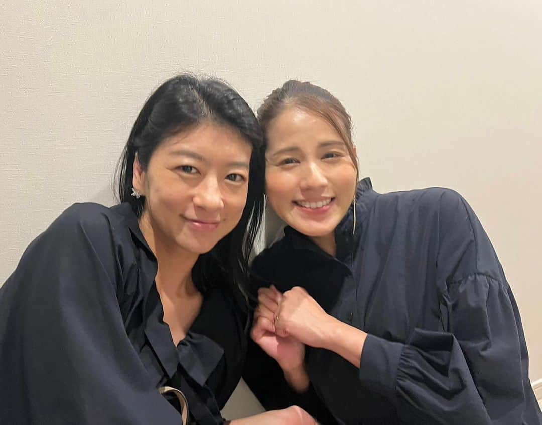 フジテレビアナウンサーさんのインスタグラム写真 - (フジテレビアナウンサーInstagram)「. 生野です！ 久しぶりに ゆーみちゃんとお茶しました☺︎ 仕事のことや、妊娠のこと、 育児のことなど、 あれやこれや話して、 あっという間のひと時。  色々語れる仲間がいて、とても幸せ。  優美ベビーの参戦も楽しみ！  #きょうのフジアナ #フジテレビアナウンサー #生野陽子 #永島優美」10月11日 10時31分 - fujitv_announcer