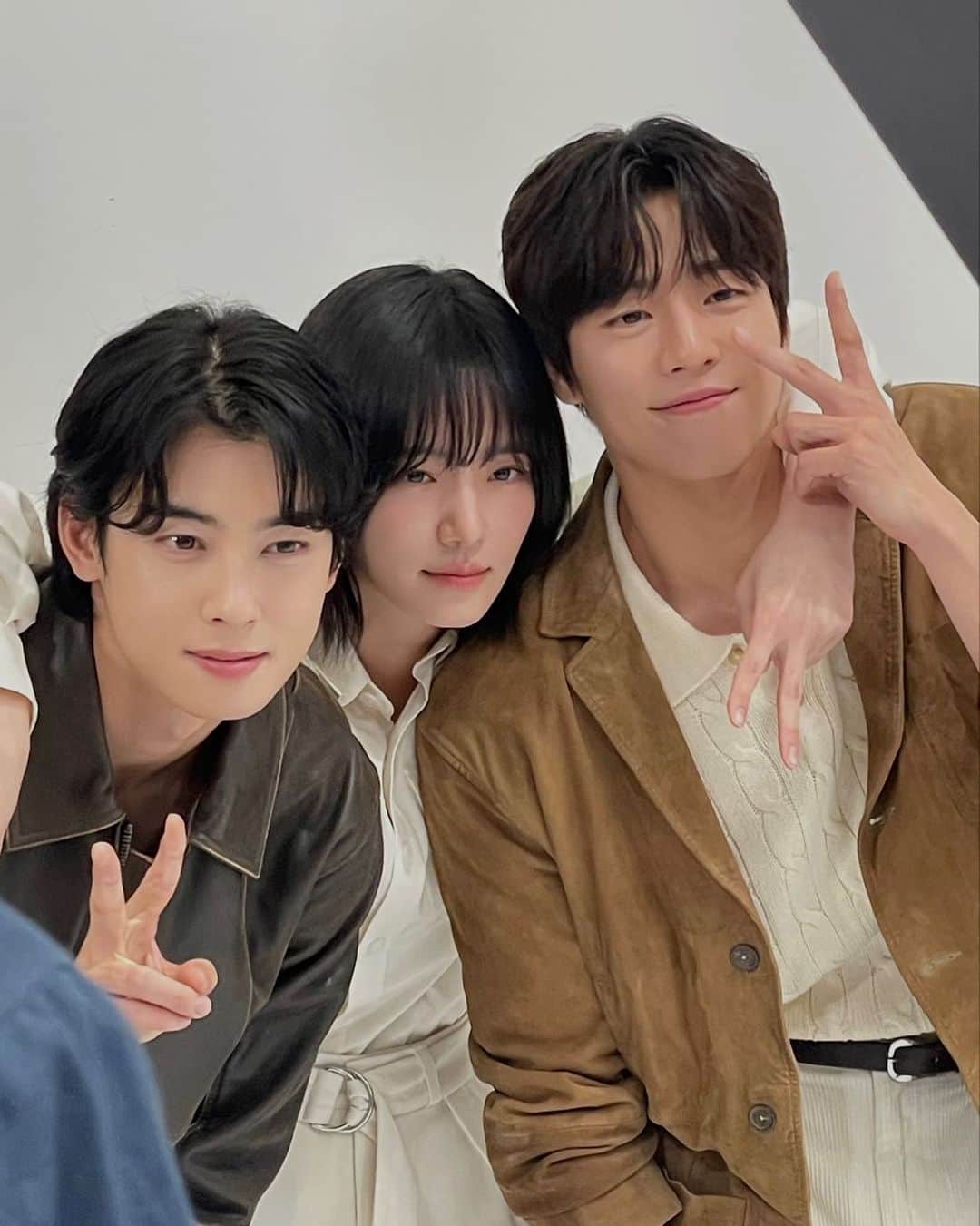 イ・ヒョヌのインスタグラム：「오늘도 사랑스럽개🐶」