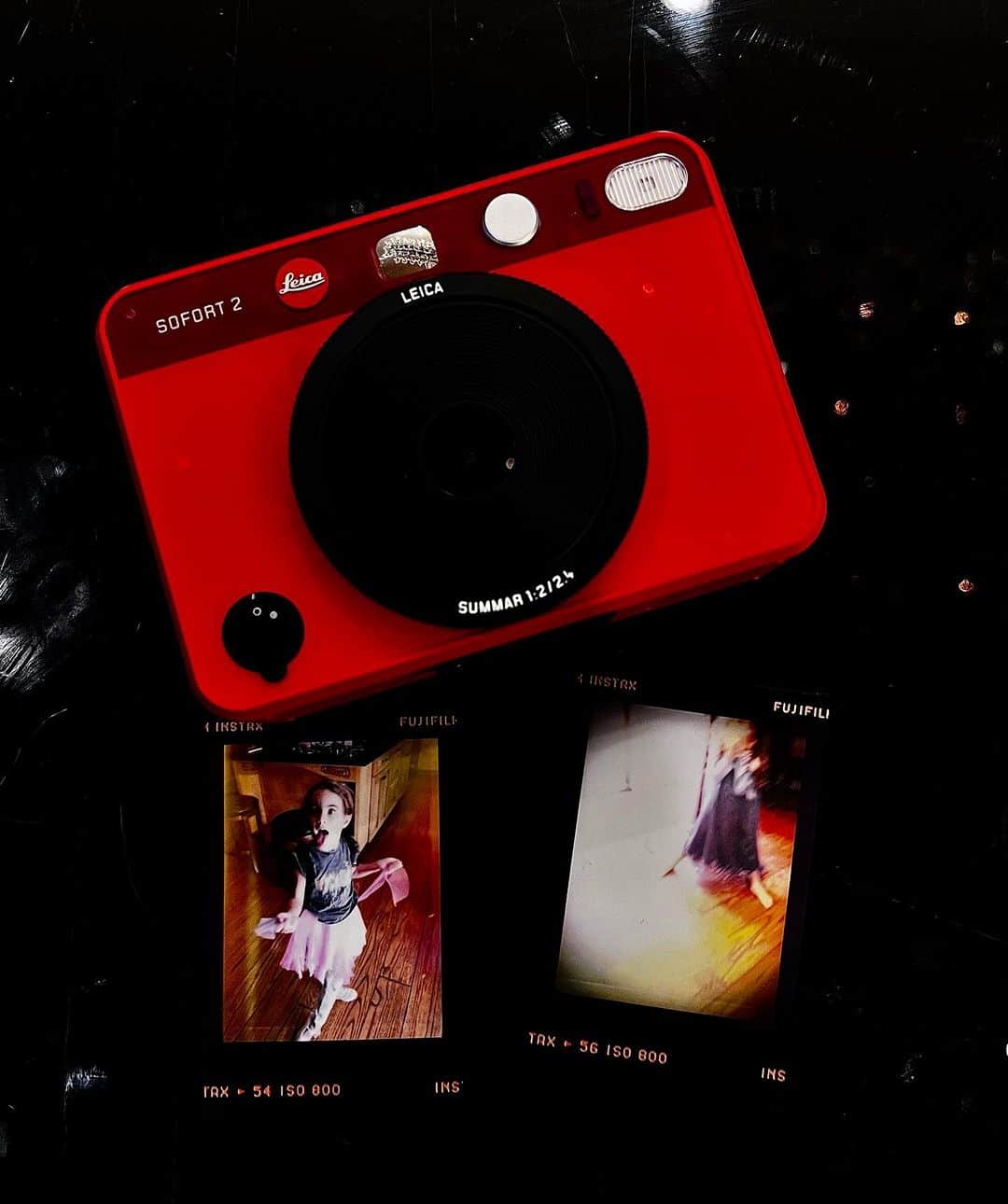 ニッキー・シックスのインスタグラム：「Picked up the new Sofort 2 Polaroid camera from @leica_camera today.  This is gonna be a blast on the road. Not only are there cool presets inside the camera, it syncs to your phone to print or post. @leica_camera @leicacamerausa  #documentyourlife」