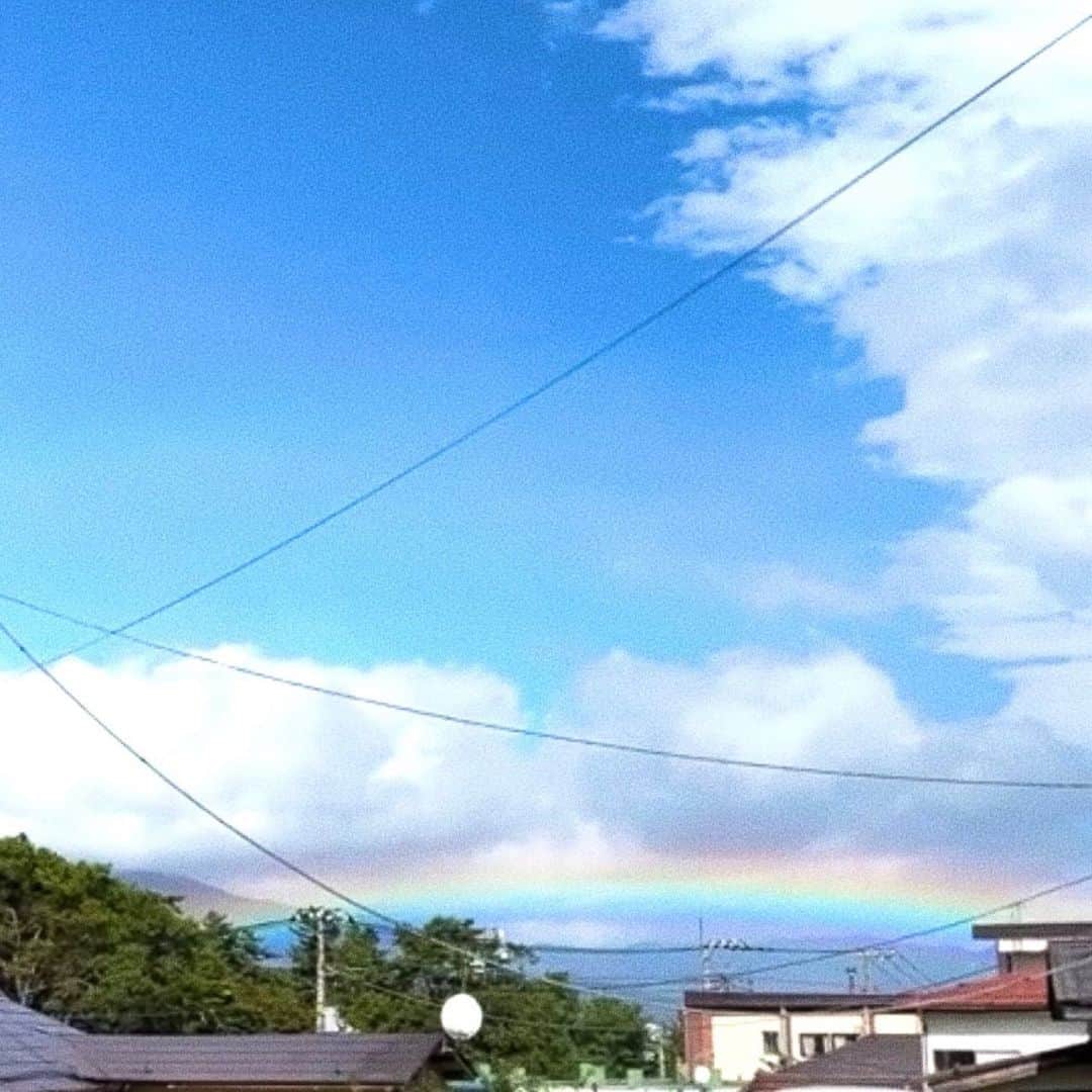 喜多乃愛のインスタグラム：「． すごく綺麗だった虹！ ドラえもんいそう🌈🔔(？)」