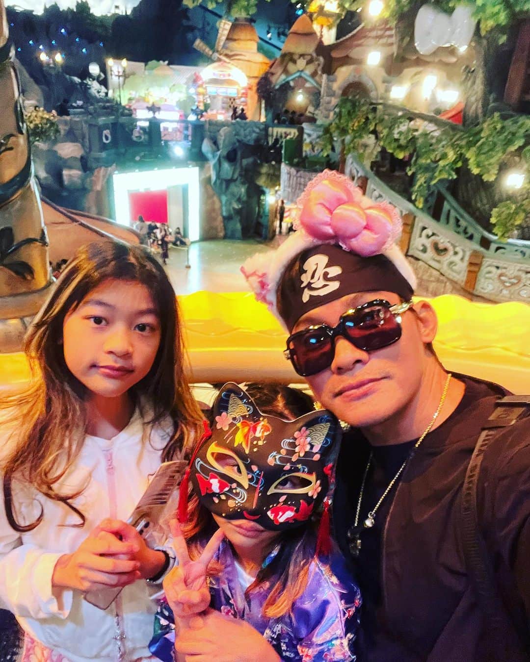 トニー・ジャーさんのインスタグラム写真 - (トニー・ジャーInstagram)「In japan 🙏🌈🎂」10月11日 12時20分 - tonyjaaofficial