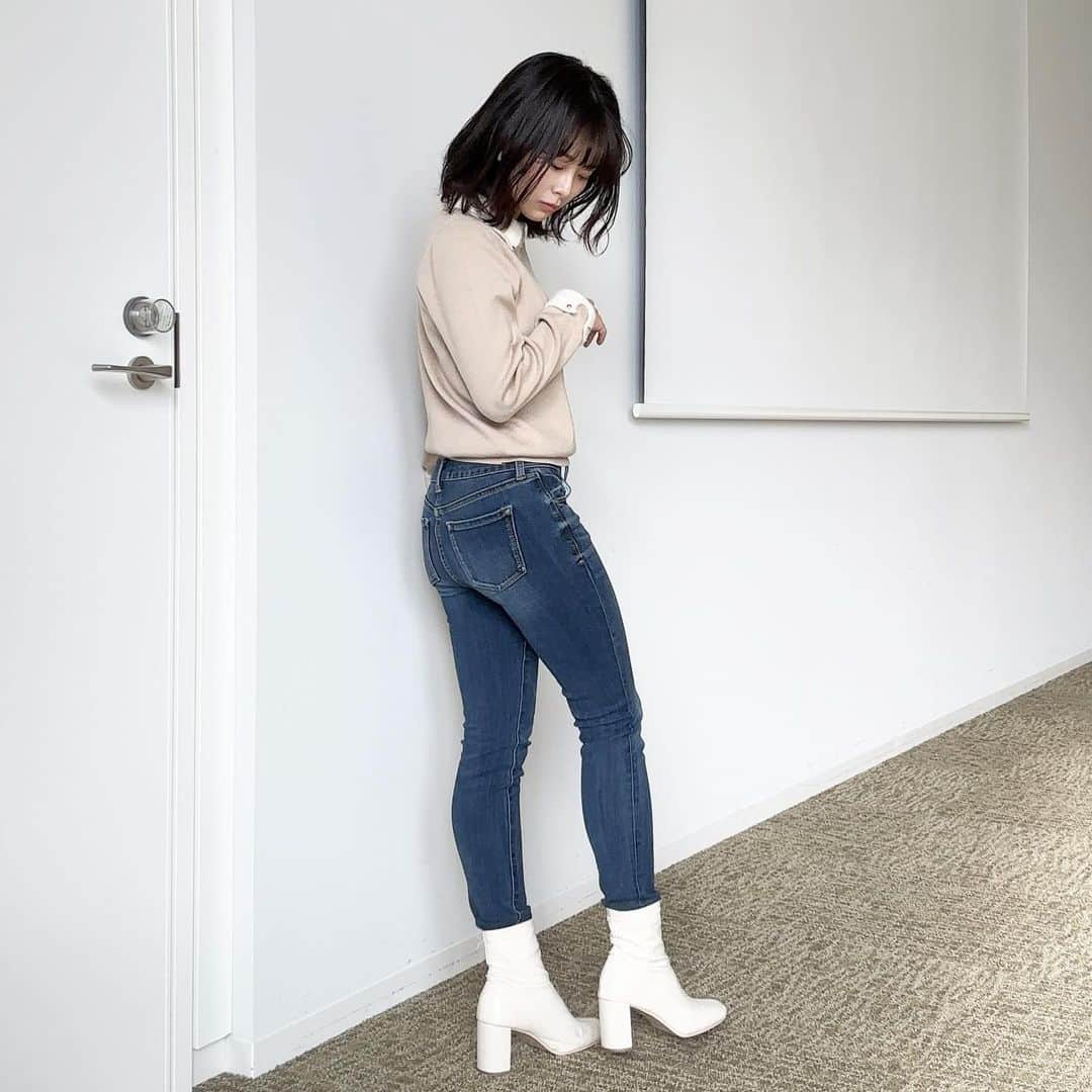 酒井蘭さんのインスタグラム写真 - (酒井蘭Instagram)「#オフィスカジュアル tops @dholic_official  denim @azulbymoussy_official  boots @grl_official  ----------------- 急に寒くなったね🙃❄️」10月13日 17時00分 - ransakai0313