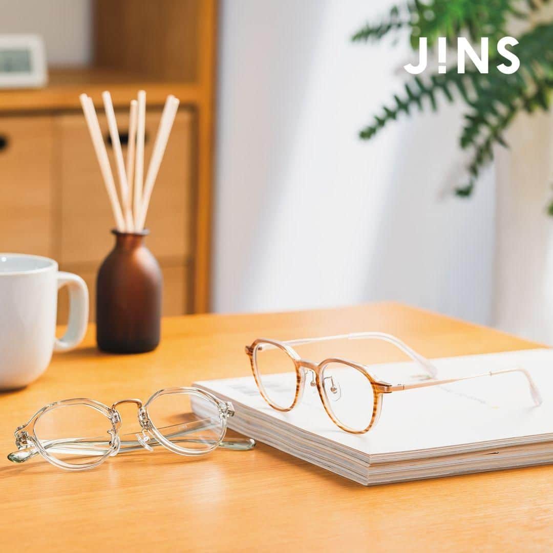 JINS PHILIPPINESのインスタグラム：「📍Trend Fashion Classic plastic frame✖️Warm new image  Warm and mellow lines Show texture and maturity ✔️ Thick frames cleverly contour your face👀 It’s super easy to create an elegant image😻  model: URF-23S-089 URF-23S-086  #JINS #glasses #eyewear #TrendFashion #Trend #ClassicFrame #MildandMellow #FashionCuttingEdge #classicundefeated #elegantimage」